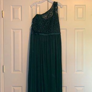 Floor length empirewaisted emerald bridesmaid gown